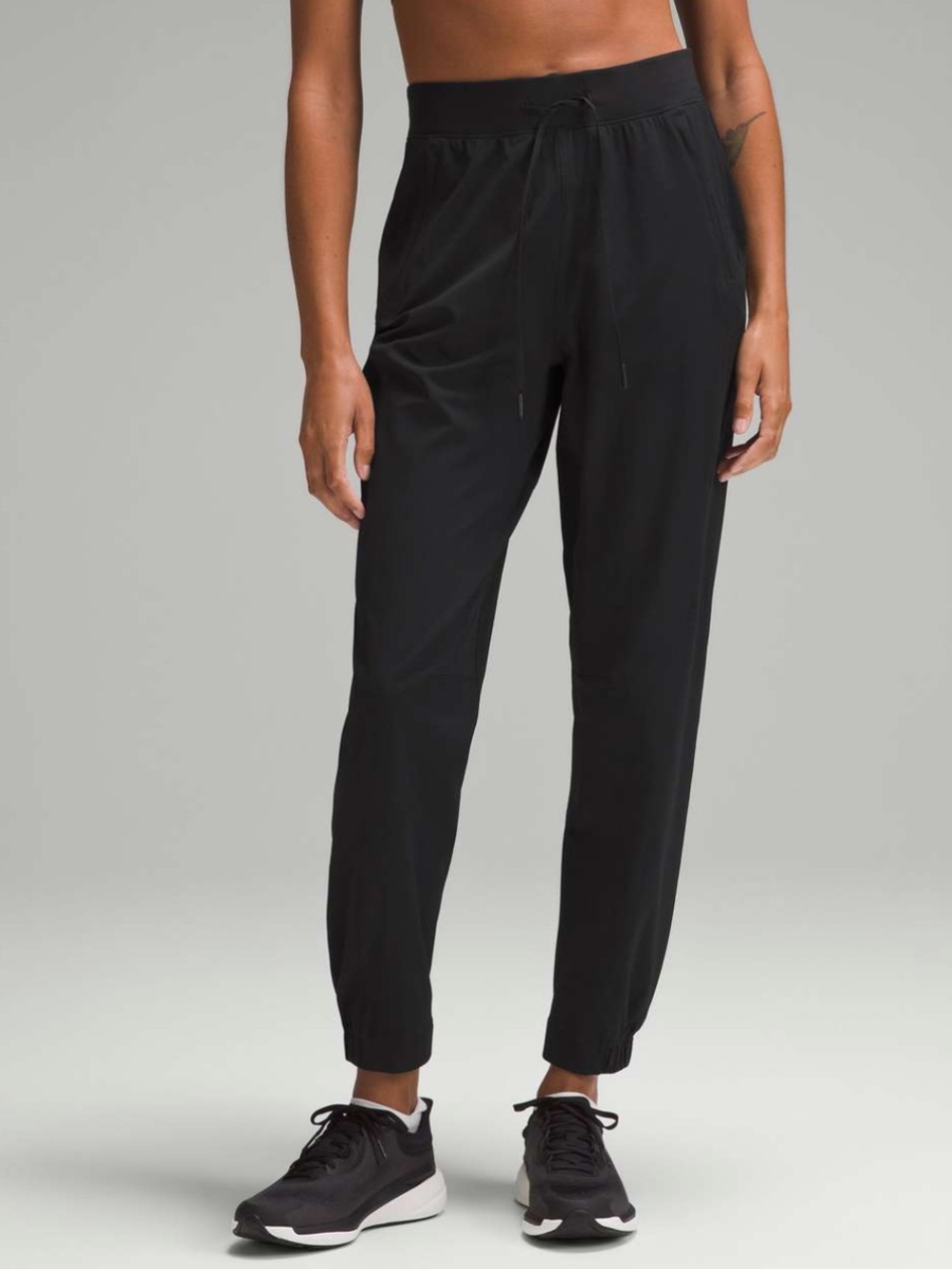 Lululemon License to Train High-Rise Pant Black Pull On Pant Joggers Size 4